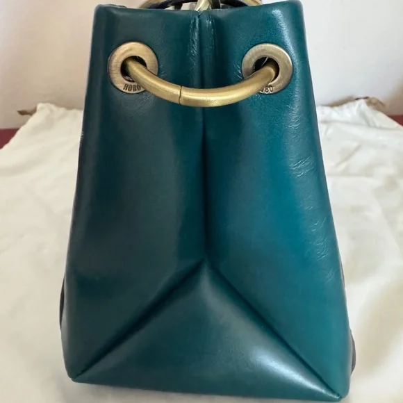 NWT International HOBO Seneca Shoulder Crossbody Purse - Picture 6 of 11